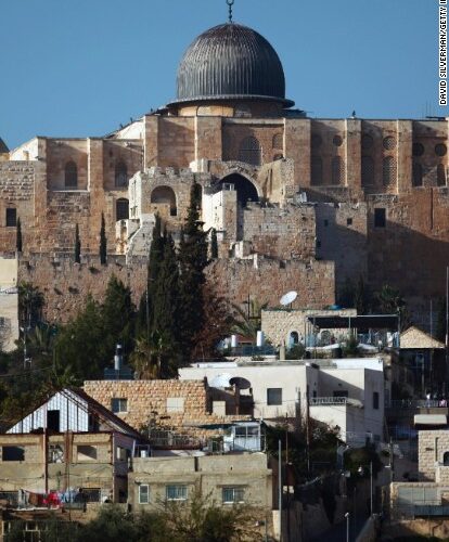 Clash at al-Aqsa mosque in Jerusalem