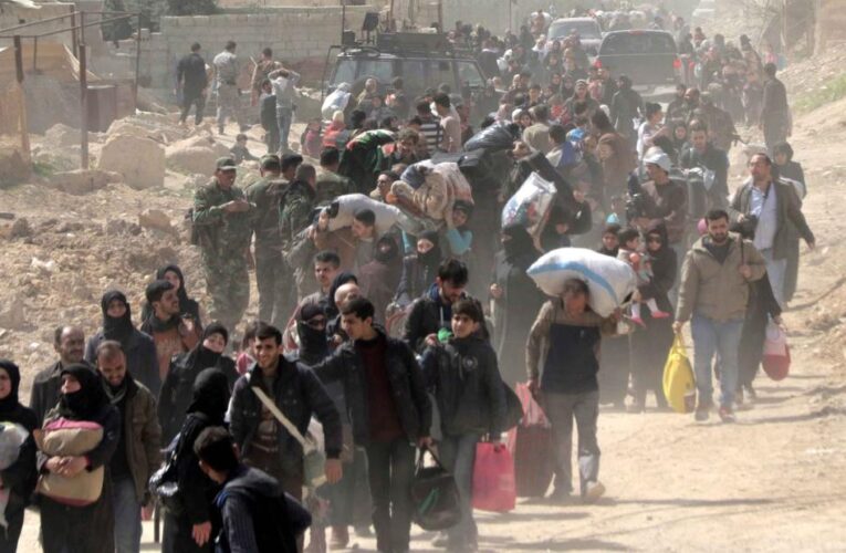 More than 10,000 people flee Eastern Ghouta