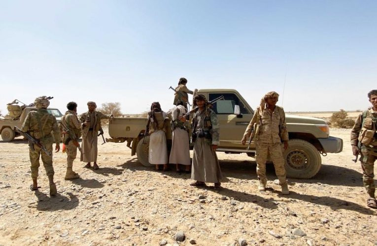 In a fabled desert city, a decisive battle could determine Yemen’s fate