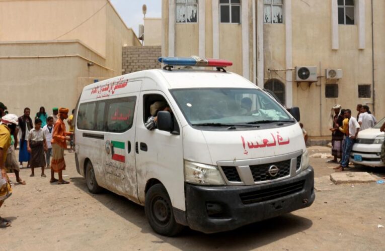 Houthi strikes on Yemen base kill at least 30, spokesman says
