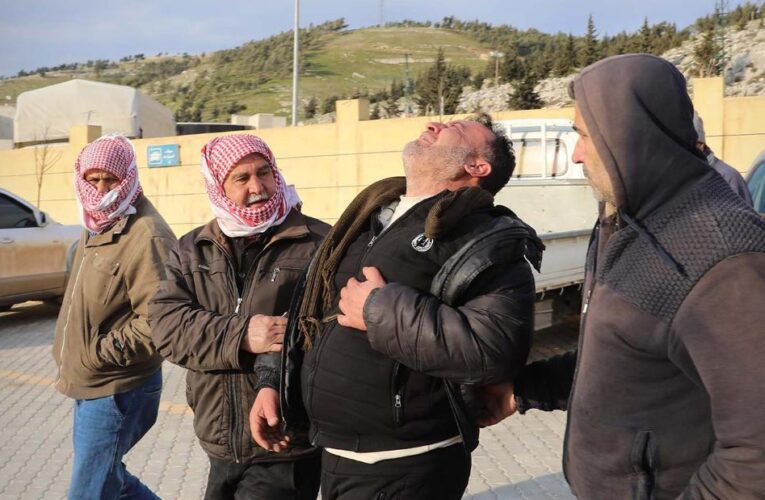 Hundreds of bodies delivered across Turkey-Syrian border, but still no aid