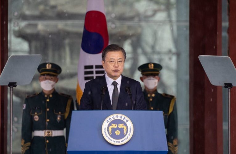 Sexual Slavery Aside South Korea Extends Hand to Japan