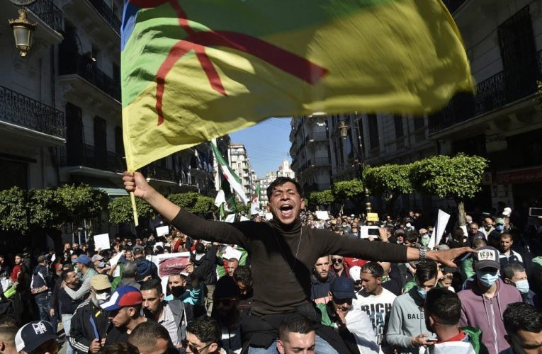 Algeria: Thousands Reject Early Legislative Polls