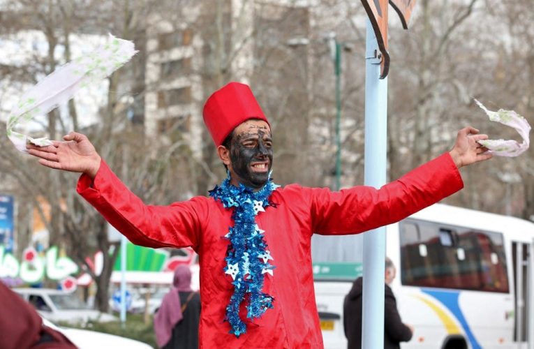Its Nowruz: Iranians Put Virus Fears Aside!
