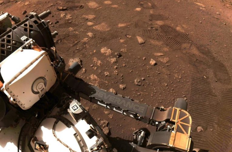 مشاهد جديدة مذهلة من المريخ.. هذا ما رصدته مركبة ناسا على الكوكب الأحمر