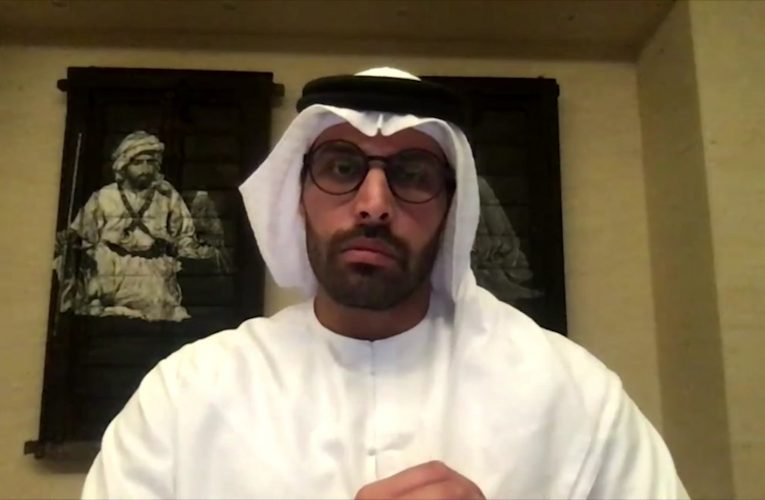 رئيس دائرة السياحة في أبوظبي يتحدث مع CNN.. ما رأيه بجواز سفر اللقاح؟