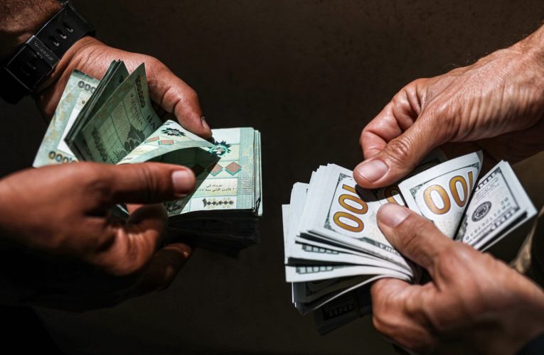 مع استمرار سقوط الليرة.. لبنانيون لـCNN: تكلفة المواصلات باتت تتجاوز قيمة الراتب