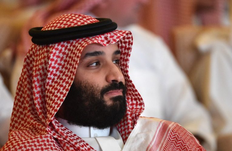 الإعلان عن برنامج “صُنع في السعودية”.. وتداول سؤال لولي العهد: “شماغك وين مصنوع؟”