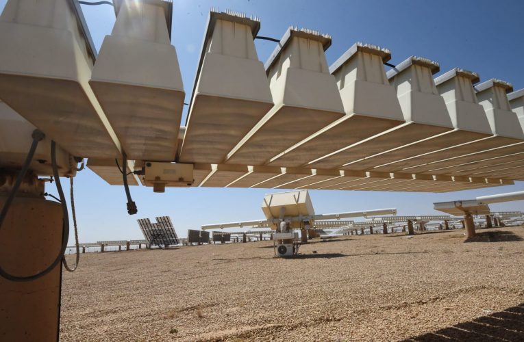 السعودية والكويت تبحثان التعاون في مجالات الطاقة المتعددة
