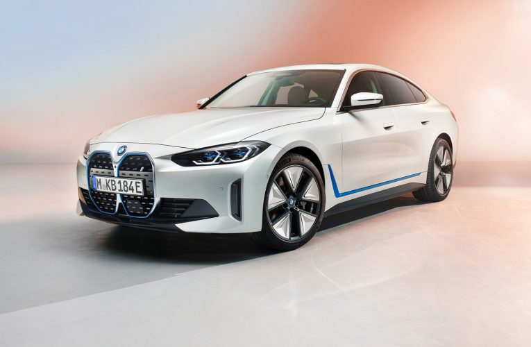 BMW تكشف عن سيارة كهربائية جديدة.. وتؤكد: لن نتخلى عن سيارات الوقود قريباً