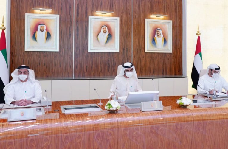 الإمارات تعلن عن إقامة العمل الافتراضي الجديدة للموظفين عن بعد