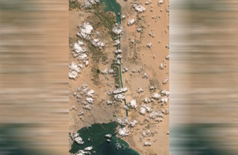 أزمة السويس تثير تساؤلات عن حجم القناة وضخامة الناقلات