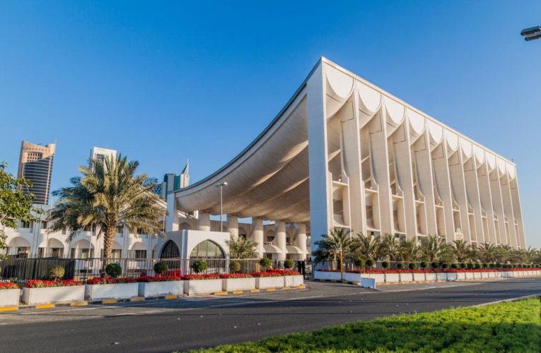 Kuwaiti MP Kicked Out of Parliament For Insulting Emir