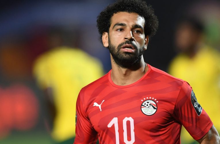 منح محمد صلاح شارة كابتن منتخب مصر بعد جدل حول الأقدمية
