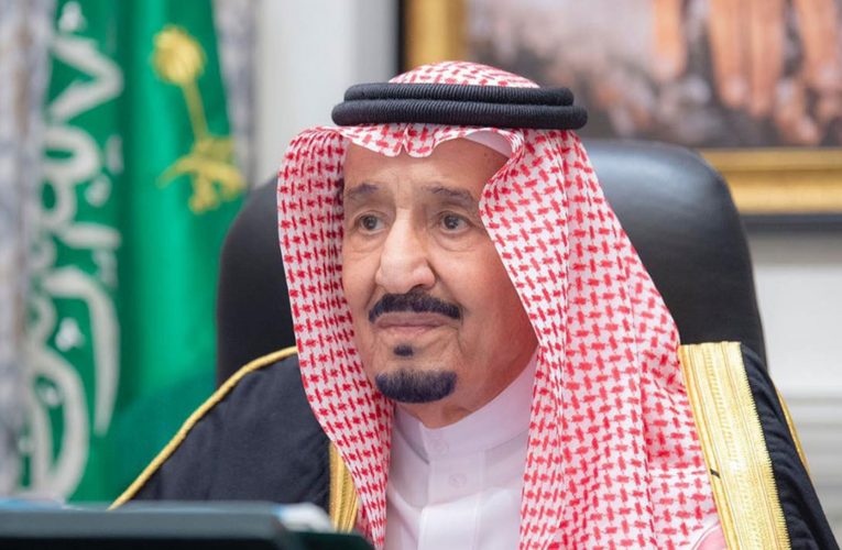 الملك سلمان يأمر بصرف 1.9 مليار ريال معونة برمضان