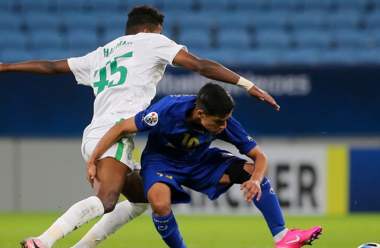 بعد إهداره فرصة التأهل على الأهلي.. الجماهير توجه رسائل لهيثم عسيري