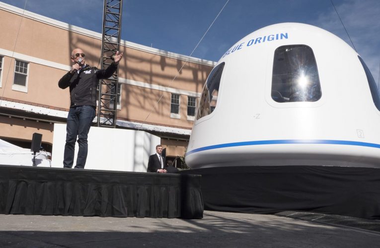 للبيع في مزاد.. تذكرة لأول رحلة سياحية إلى الفضاء على متن “بلو أوريجين”