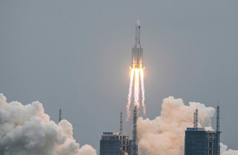 مركز الفلك الدولي يعلن موعد مرور الصاروخ الصيني التائه فوق المنطقة العربية