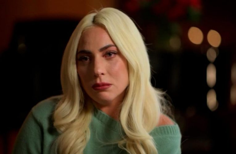 طلب منها خلع ملابسها أو حرق أغانيها.. ليدي غاغا تكشف عن تعرضها للاغتصاب