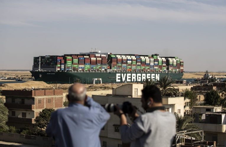 قناة السويس تخفض التعويض المطلوب من السفينة البنمية إلى 550 مليون دولار