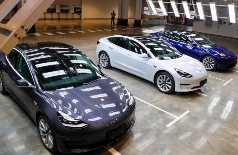 إيلون موسك: ارتفاع أسعار “تسلا” يعود إلى مشاكل سلسلة التوريد