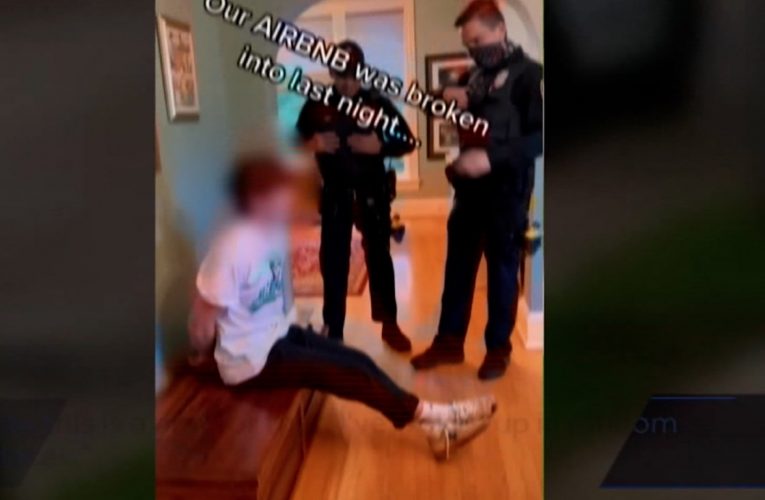 مراهق مخمور يدخل شقة ضباط شرطة بالخطأ.. ويستيقظ مكبل اليدين