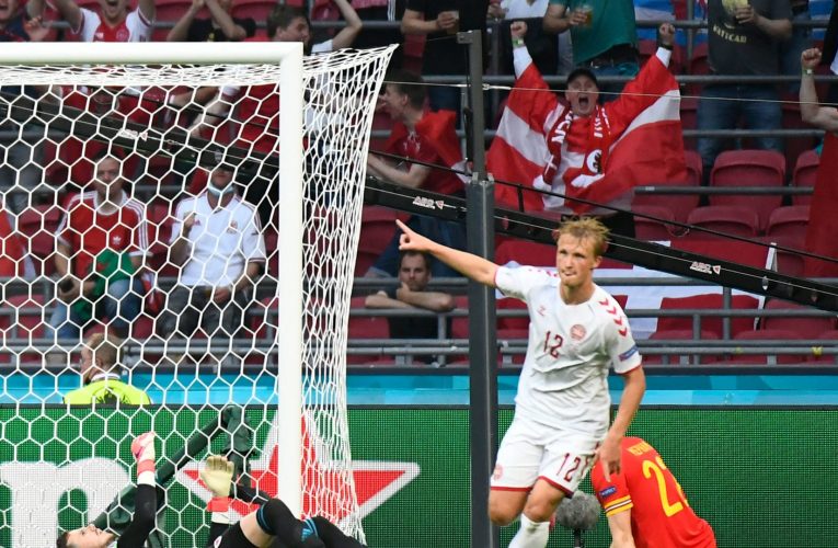 الدنمارك أول من يتأهل لربع نهائي أمم أوروبا بعد رباعية نظيفة في شباك ويلز