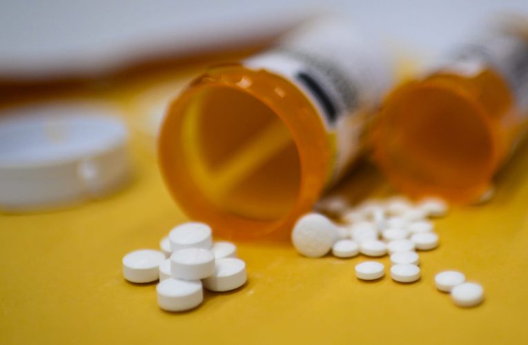 “جونسون آند جونسون” تدفع 230 مليون دولار لتسوية قضية أزمة المواد الأفيونية