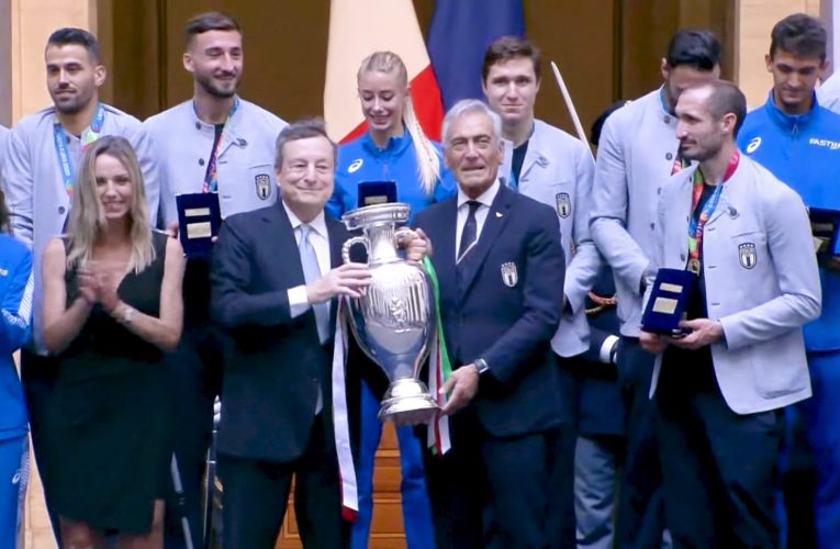 إشادة رئاسية بدوناروما.. لاعبو إيطاليا يحظون باستقبال الأبطال من النخبة والشعب