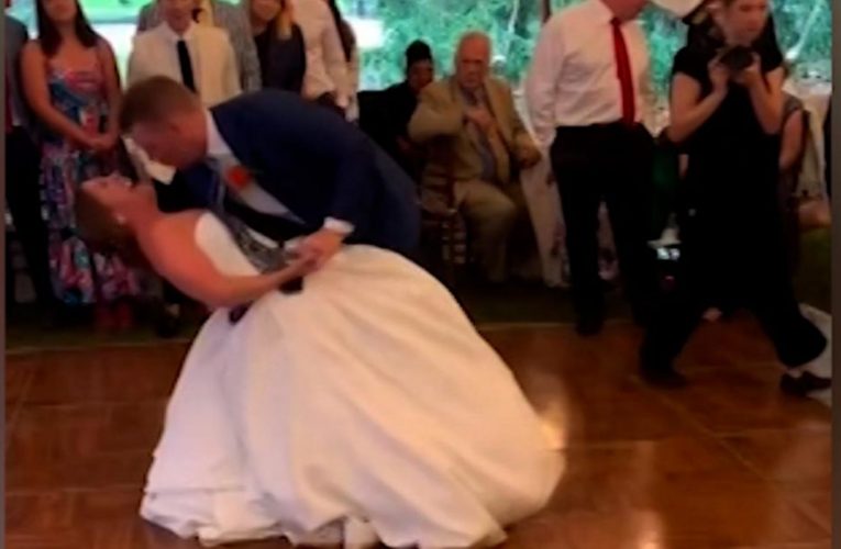 شاهد ما حدث لعروس ترقص بشكل عنيف في حفل زفافها