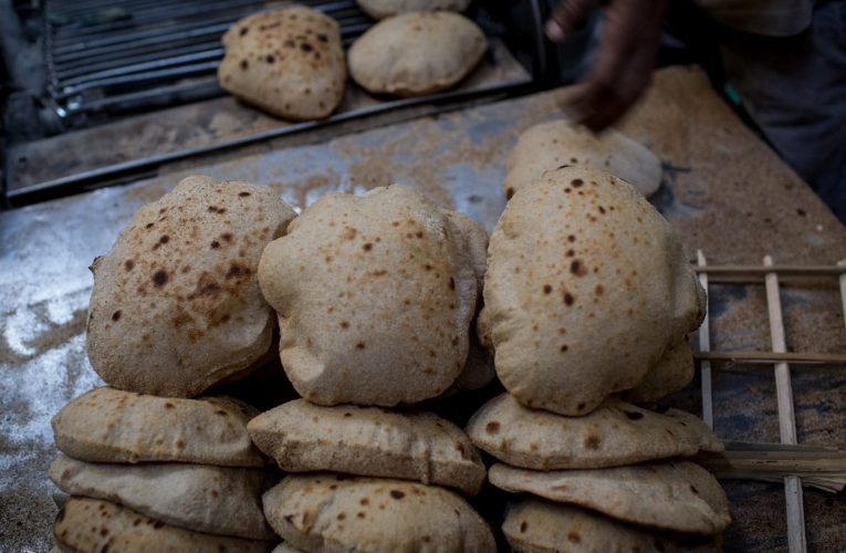 بعد 33 عامًا.. 72 مليون مواطن مصري لن يأكلوا رغيف خبز بـ5 قروش