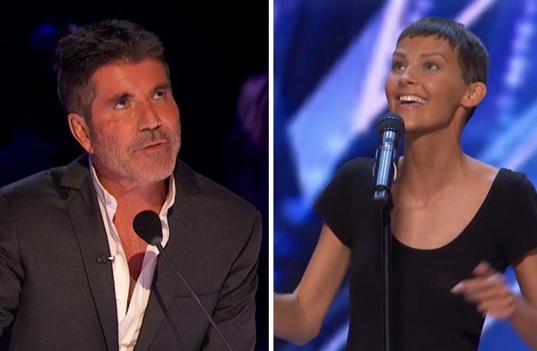 انسحبت بسبب تدهور صحتها.. العاطفة تغلب أحد حكام “مواهب أمريكا” بعد ظهور “نايتبيرد” مجددًا