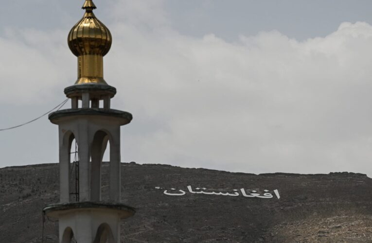 الإمارات ترسل طائرة مساعدات عاجلة لأفغانستان