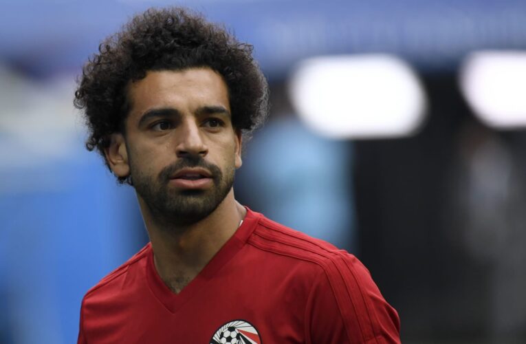 محمد صلاح يعرب عن اعتزازه بتمثيل منتخب مصر على مدار 10 سنوات