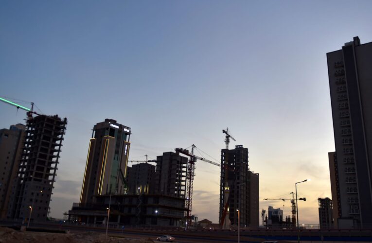 القطاع الخاص السعودي غير النفطي يسجل نمواً أبطأ في أغسطس