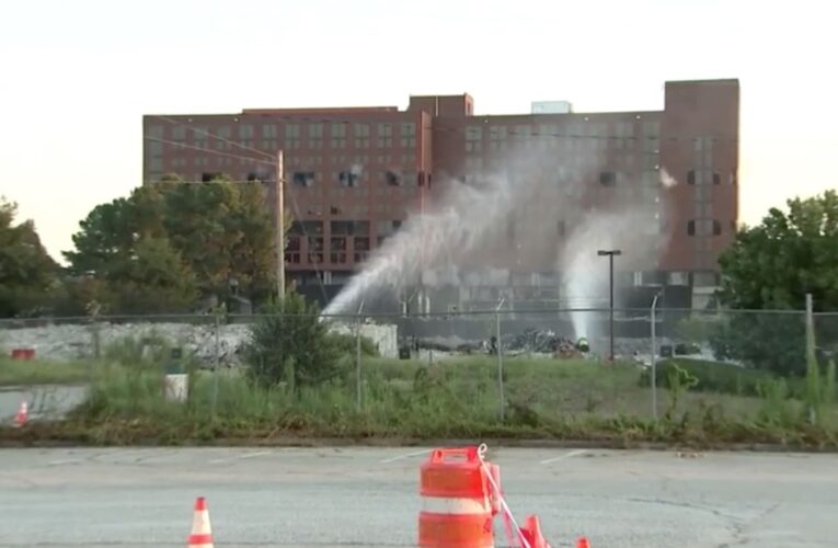 فيديو يُظهر دقة تفجير مبنى فندق شهير في هارتسفيلد جاكسون في أتلانتا