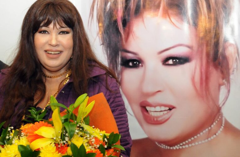 بعد رقصها “بالبشكير”.. بلاغ للنائب العام ضد الراقصة فيفي عبده