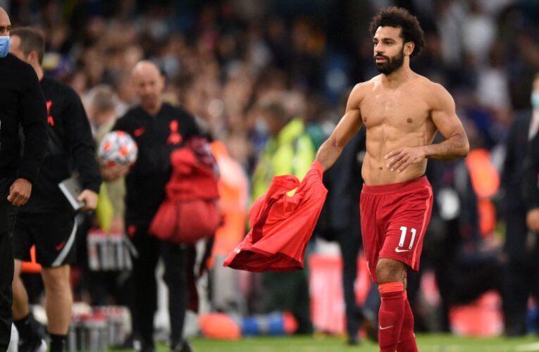 لفتة مميزة من محمد صلاح في مباراة “الهدف 100”.. فماذا فعل؟