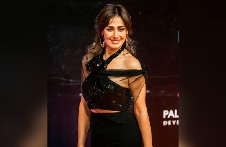 بعد نفي والدها لارتدائه… حلا شيحة بالحجاب