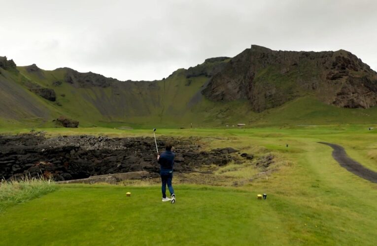في أيسلندا.. يمكنك لعب الغولف بحقول الحمم البركانية وعلى ضفاف الأنهار الجليدية