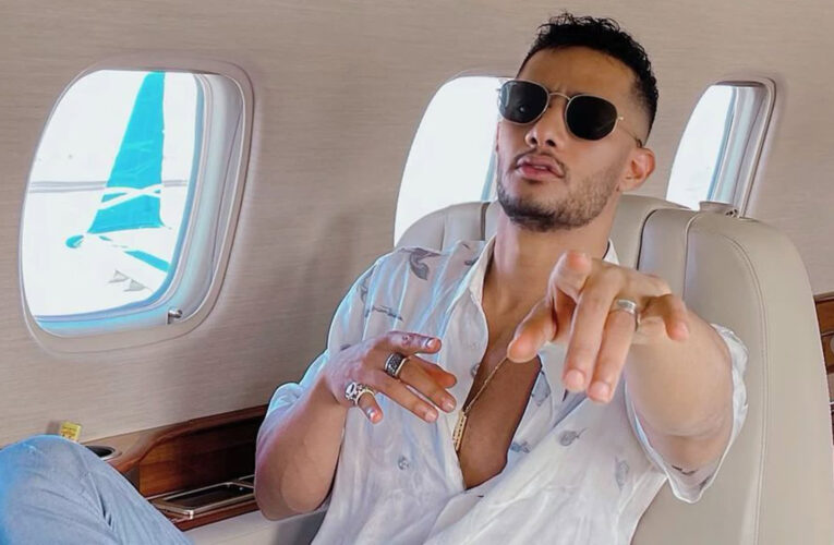 قبل حفله بالعراق.. محمد رمضان يشارك نجوم من بوليوود في مهرجان بدبي