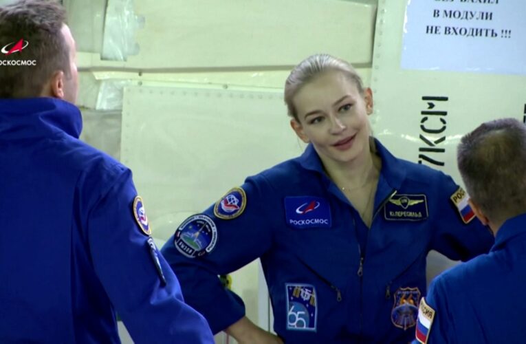 في خطوة فريدة.. ممثلة روسية تتجه إلى الفضاء لتصوير أول فيلم “بين النجوم” مع ناسا