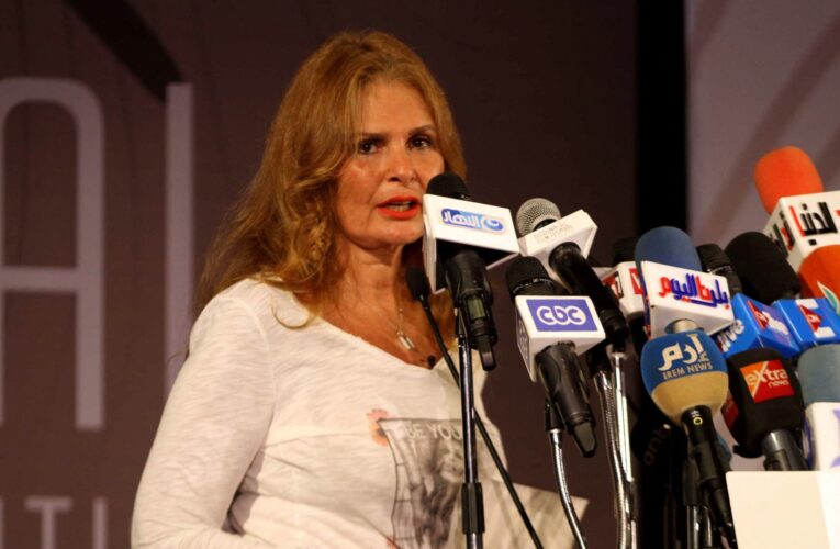 بعد الحريق.. اعتذار مدير مهرجان الجونة إلى يسرا يطوي صفحة الخلاف بينهما