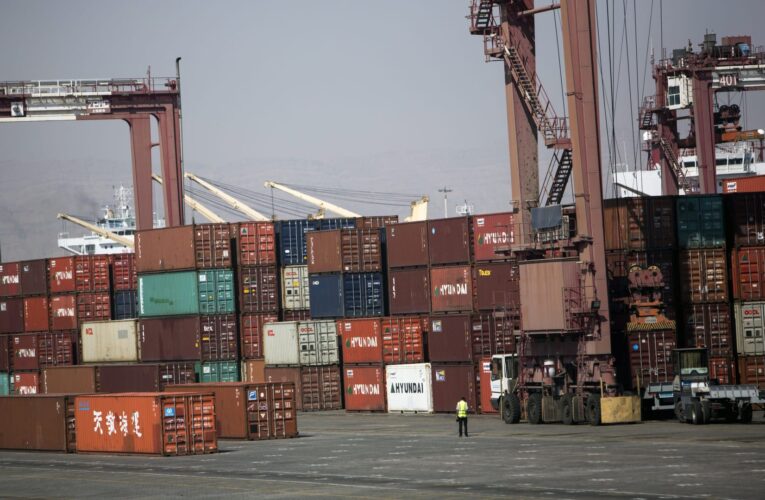 مسؤول إيراني يكشف حجم التبادل التجاري مع دول الجوار.. والسعودية لم تبع طهران سلعة واحدة