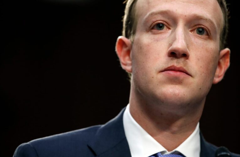 هل سيتنحى مارك زوكربيرغ عن منصبه في فيسبوك؟ مراسلة مطلعة تكشف لـCNN التفاصيل