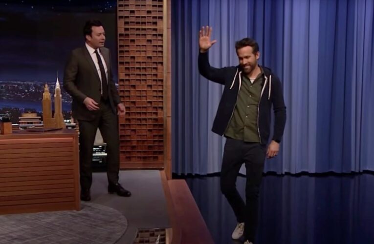 شاهد رد فعل مذيعين تعرضا لخدعة على الهواء مباشرة