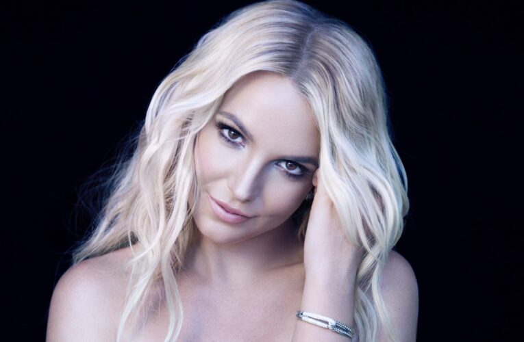 بريتني سبيرز لمعجبيها: ممتنة لرؤية النقود لأول مرة