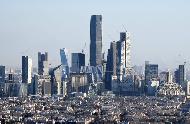 السعودية.. شكوى لوزير الصحة عبر تويتر من طبيب حوّل مصابا بجلطة لمركز الشرطة