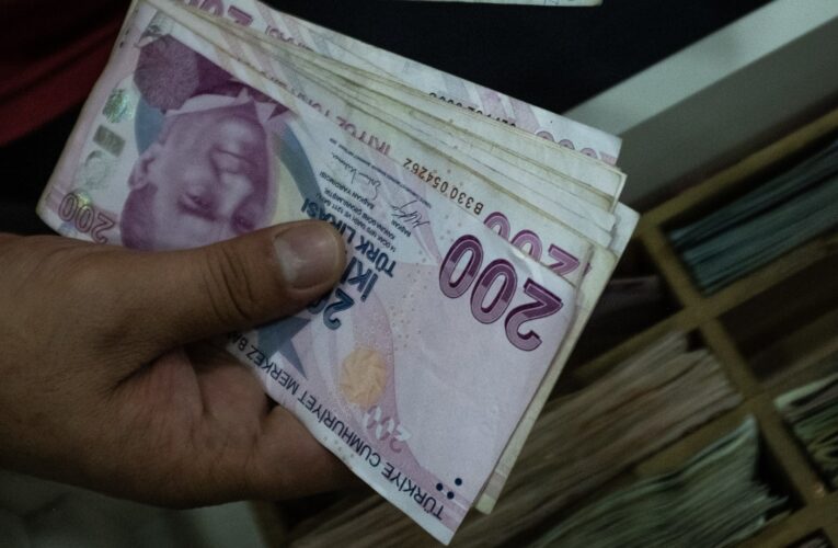 أولى تصريحات البنك المركزي التركي بعد تعيين أردوغان وزيرًا جديدًا للمالية