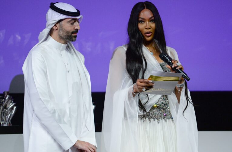 نعومي كامبل تخطف الأضواء في ختام مهرجان البحر الأحمر السينمائي.. إليكم قائمة الجوائز